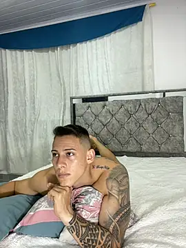 Snapshot of Muscle_King_Cum chatting on March 10, 2025, 4:03 pm Muscle King Cum online show from March 10, 2025, 4:03 pm