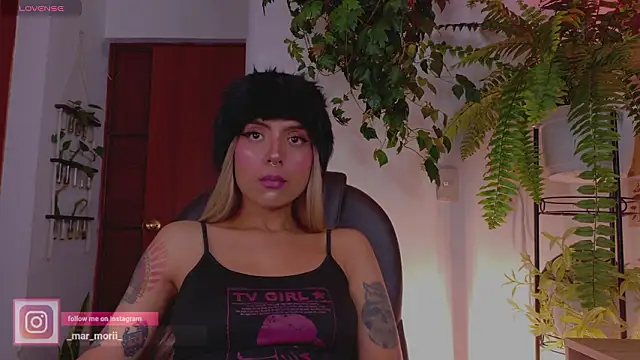 Yeriawaddell  online show from March 29, 2026, 12:12 am