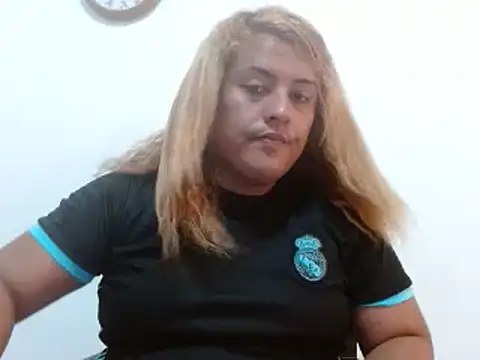 Snapshot of KIARAMARSHALLWELLZ chatting on January 31, 2025, 6:47 pm KIARAMARSHALLWELLZ online show from January 31, 2025, 6:47 pm