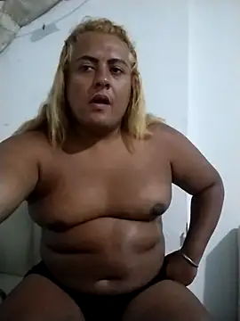 Snapshot of KIARAMARSHALLWELLZ chatting on September 15, 2025, 2:01 am KIARAMARSHALLWELLZ online show from September 15, 2025, 2:01 am