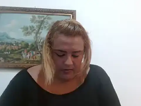 Snapshot of KIARAMARSHALLWELLZ chatting on January 22, 2025, 8:59 pm KIARAMARSHALLWELLZ online show from January 22, 2025, 8:59 pm