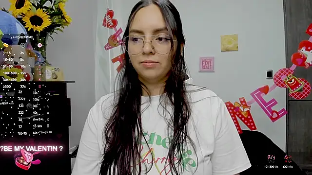 Valery7rose  online show from September 21, 2025, 2:22 pm