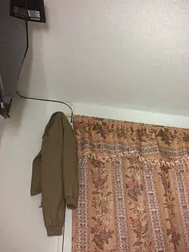 Snapshot of JuanaSimons chatting on March 4, 2026, 1:24 am JuanaSimons online show from March 4, 2026, 1:24 am