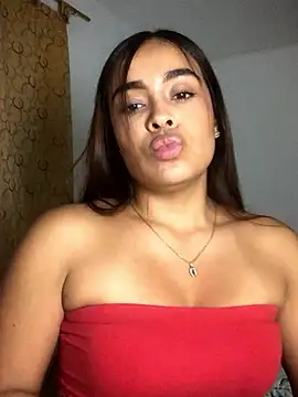 Snapshot of JuanaSimons chatting on January 10, 2026, 11:55 pm JuanaSimons online show from January 10, 2026, 11:55 pm