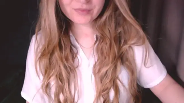 fiona cute 2 online show from April 27, 2026, 7:45 pm