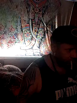 Hippiep online show from November 1, 2025, 1:12 am