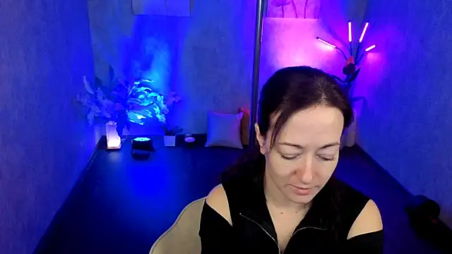 kimberlyray777 online show from March 16, 2026, 6:39 am