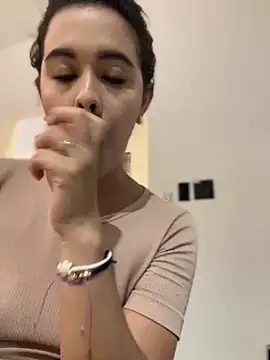 Emilia Bakerr online show from March 3, 2025, 6:13 pm