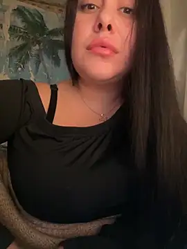 Snapshot of DaisyStreet chatting on November 28, 2025, 3:01 pm DaisyStreet online show from November 28, 2025, 3:01 pm