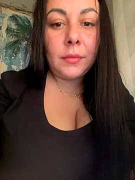 Snapshot of DaisyStreet chatting on October 30, 2025, 9:44 pm DaisyStreet online show from October 30, 2025, 9:44 pm