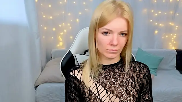 Snapshot of Lily_Daviss chatting on April 23, 2026, 3:24 am Lily Daviss online show from April 23, 2026, 3:24 am