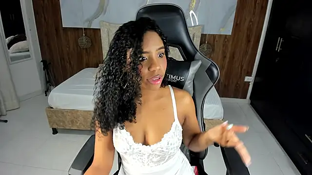 Snapshot of lia_16 chatting on February 21, 2026, 11:12 am lia 16 online show from February 21, 2026, 11:12 am