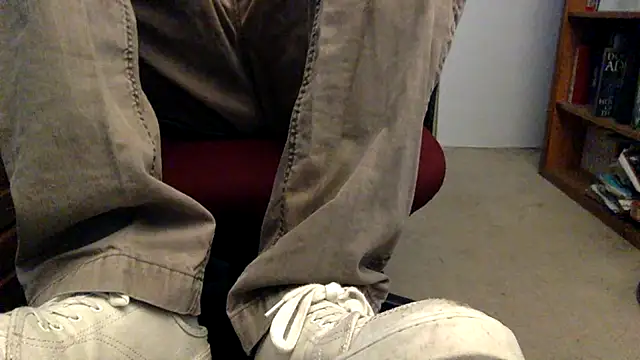 spicylaboi online show from December 5, 2025, 1:49 am