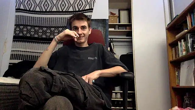 spicylaboi online show from December 2, 2025, 10:06 am