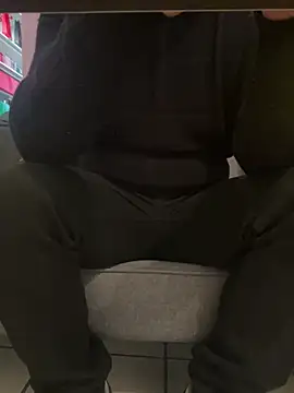 Snapshot of Piscislove chatting on March 3, 2026, 11:45 pm Piscislove online show from March 3, 2026, 11:45 pm