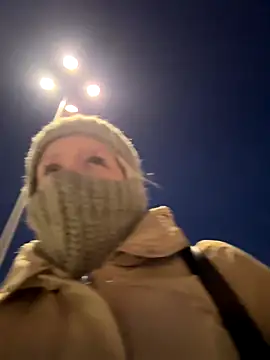 LikaCat online show from November 15, 2025, 1:09 am