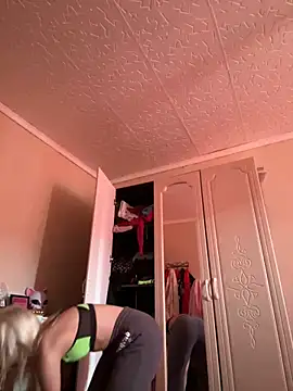 LikaCat online show from March 19, 2025, 4:14 am