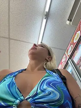 LikaCat online show from April 3, 2026, 1:45 am