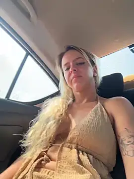 LikaCat online show from April 4, 2026, 3:02 am