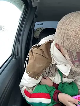 LikaCat online show from November 4, 2025, 2:15 am