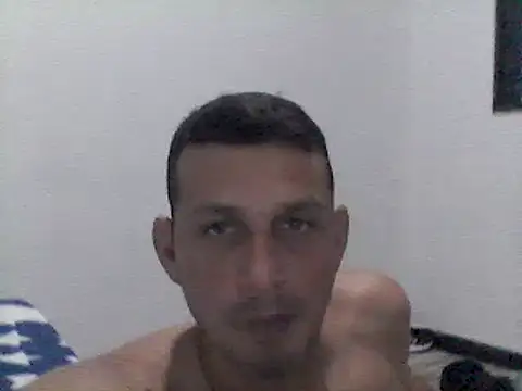 Snapshot of Carlos0334 chatting on July 13, 2026, 11:37 pm Carlos0334 online show from July 13, 2026, 11:37 pm