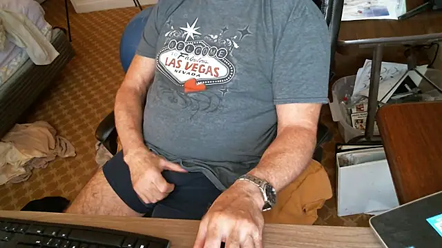 Snapshot of matureboomer chatting on February 13, 2025, 6:59 pm matureboomer online show from February 13, 2025, 6:59 pm