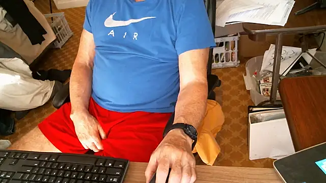 Snapshot of matureboomer chatting on February 4, 2025, 5:55 pm matureboomer online show from February 4, 2025, 5:55 pm