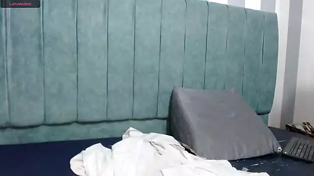 Natasha 699 online show from March 18, 2025, 6:39 pm