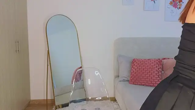 Snapshot of KristennBlue chatting on February 23, 2026, 4:40 pm KristennBlue online show from February 23, 2026, 4:40 pm