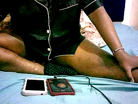 honeypotsweet online show from December 1, 2025, 9:15 pm