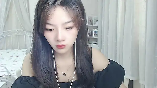Snapshot of Jenny-Z chatting on May 18, 2026, 1:50 am Jenny-Z online show from May 18, 2026, 1:50 am