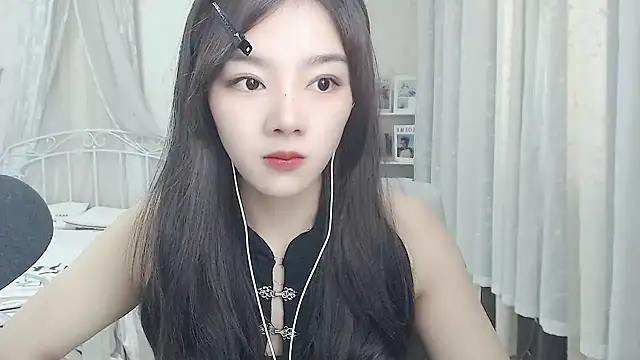 Snapshot of Jenny-Z chatting on May 6, 2026, 1:53 am Jenny-Z online show from May 6, 2026, 1:53 am