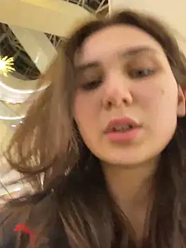 Snapshot of QuitieLia chatting on December 9, 2024, 3:22 pm QuitieLia online show from December 9, 2024, 3:22 pm