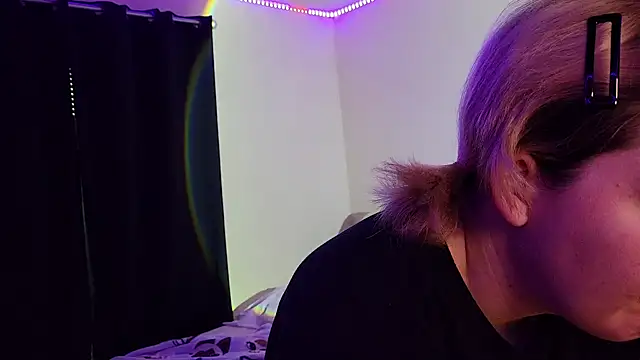 InternetFairy XO online show from December 16, 2024, 8:48 pm