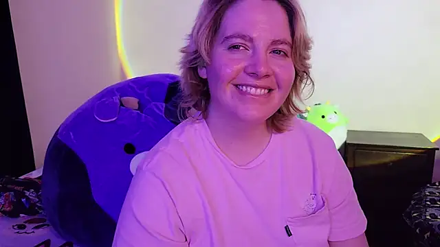 InternetFairy XO online show from January 31, 2025, 12:51 pm