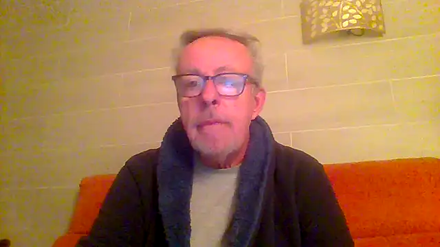 tuggy59 online show from February 4, 2026, 5:46 am