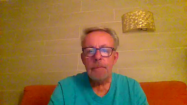 Snapshot of tuggy59 chatting on May 28, 2026, 3:58 am tuggy59 online show from May 28, 2026, 3:58 am