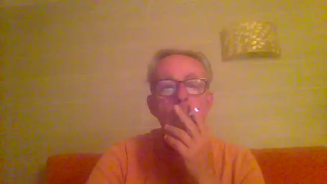 Snapshot of tuggy59 chatting on May 7, 2026, 4:50 am tuggy59 online show from May 7, 2026, 4:50 am