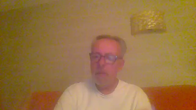 Snapshot of tuggy59 chatting on May 3, 2026, 4:06 am tuggy59 online show from May 3, 2026, 4:06 am