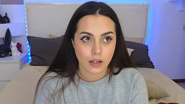 Snapshot of Eva_Rogers_ chatting on January 22, 2025, 1:53 pm Eva Rogers online show from January 22, 2025, 1:53 pm