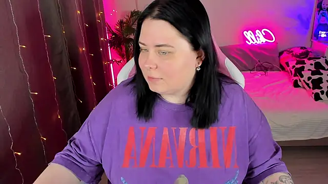 Akemi BBW online show from November 4, 2025, 4:33 pm