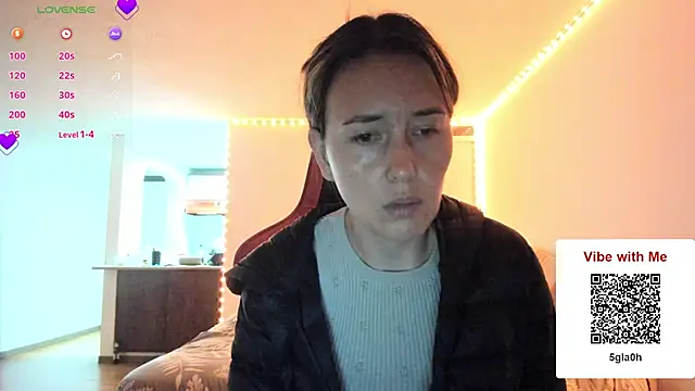 Snapshot of zoe_jeane_beker chatting on June 15, 2026, 2:45 am zoe jeane beker online show from June 15, 2026, 2:45 am