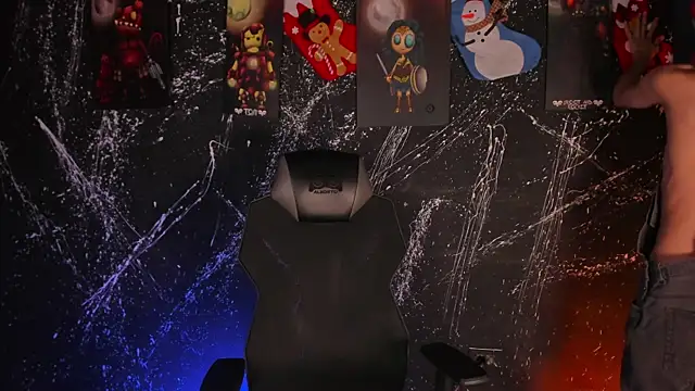 DereckCooperr online show from December 16, 2025, 9:41 pm