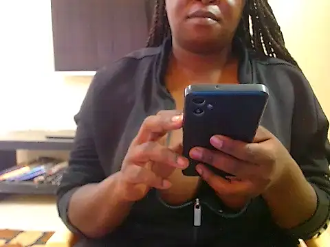 sunnylovexp online show from April 5, 2026, 9:49 am