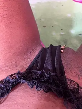 MariaLorenaah online show from December 2, 2025, 5:36 pm