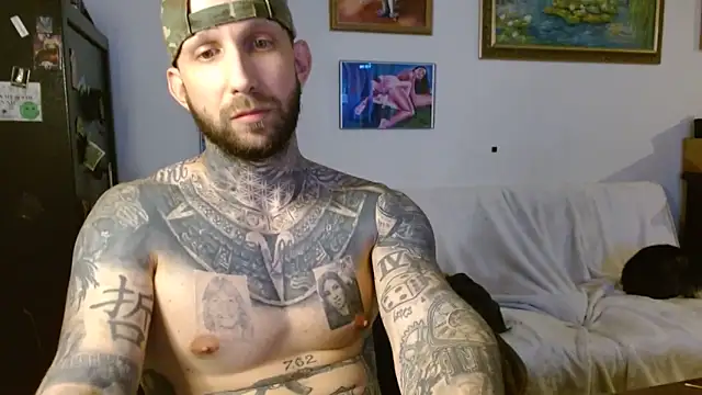 bobbybacala91 online show from June 30, 2026, 6:57 am