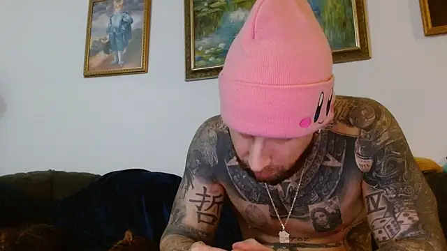 bobbybacala91 online show from January 6, 2025, 11:41 pm