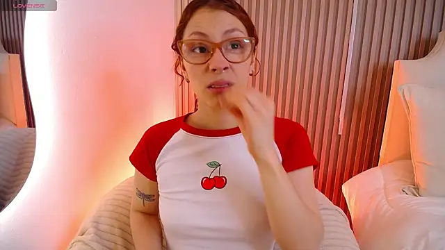 Katy Van online show from March 29, 2026, 9:05 pm