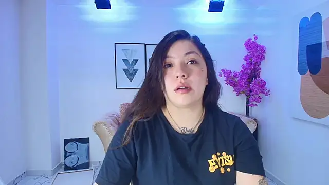 Snapshot of Isa_reel chatting on May 24, 2026, 12:38 pm Isa reel online show from May 24, 2026, 12:38 pm