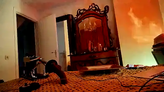 Snapshot of CharlotteVixxens chatting on December 1, 2025, 12:33 am CharlotteVixxens online show from December 1, 2025, 12:33 am